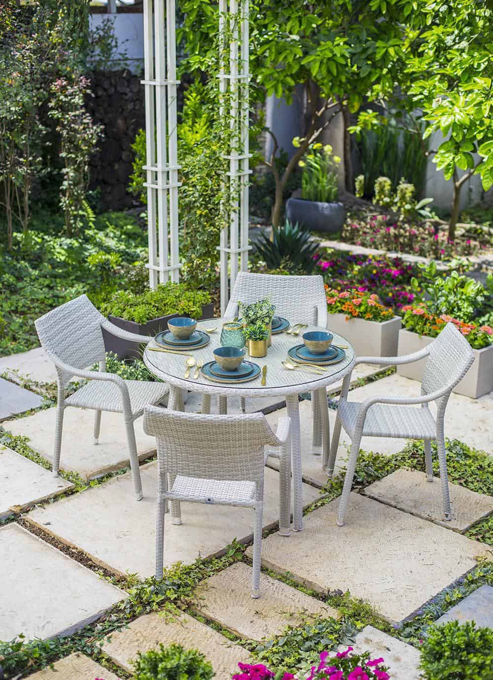 פינת ישיבה לגינה