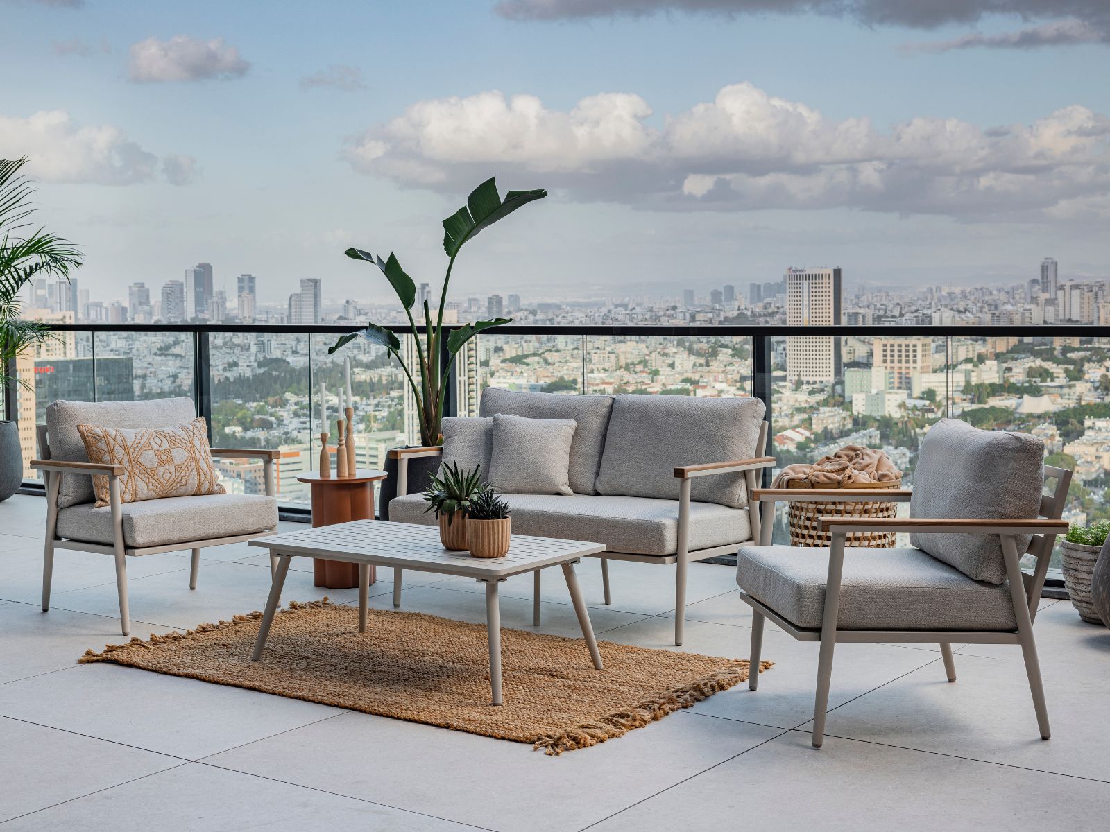 וינה - פינת ישיבה דו מושבית