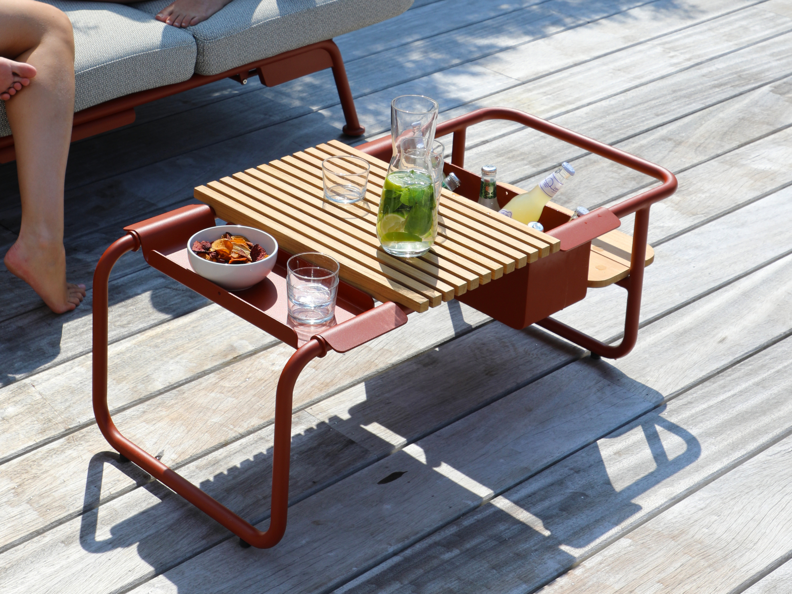 סאנסט - שולחן קפה