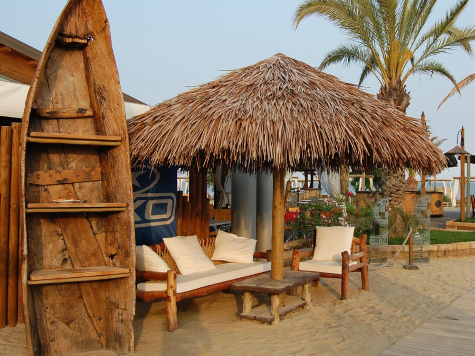 MAKUTI - שמשיית גן