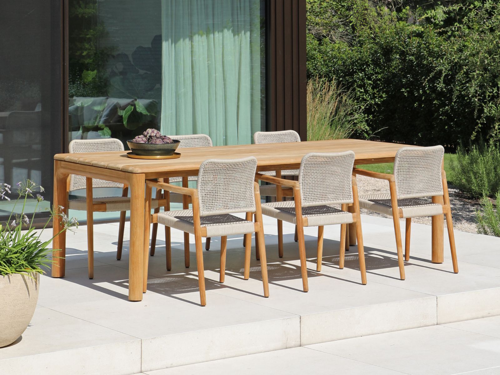 TOLO - שולחן אוכל