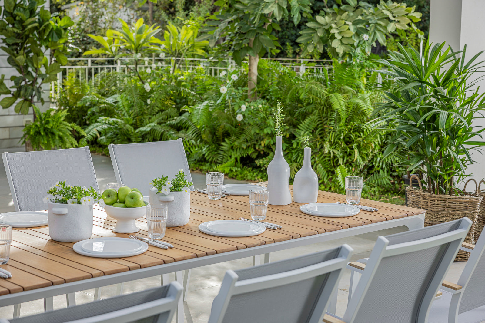 דילן BIG- פינת אוכל