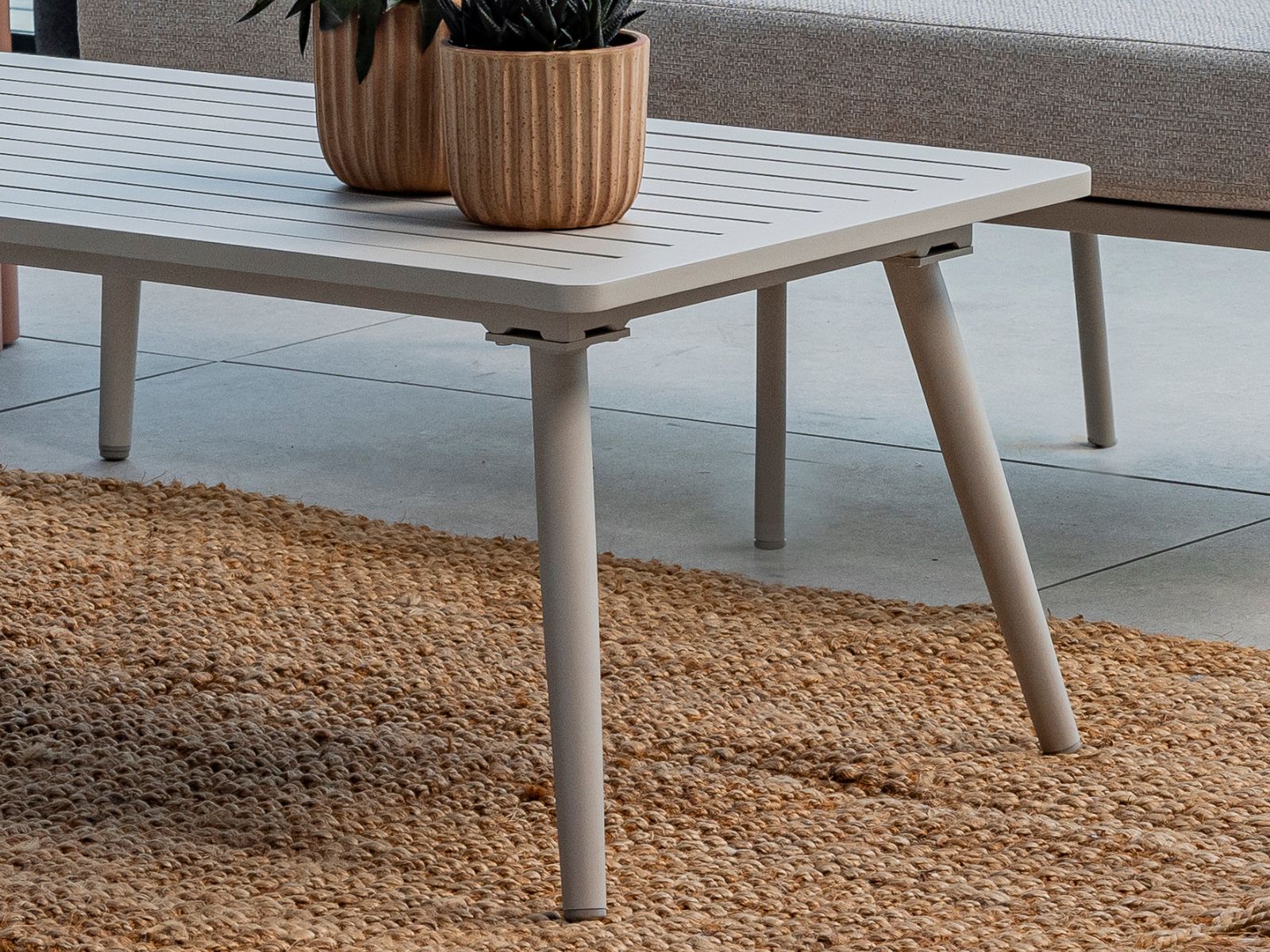 וינה - פינת ישיבה דו מושבית