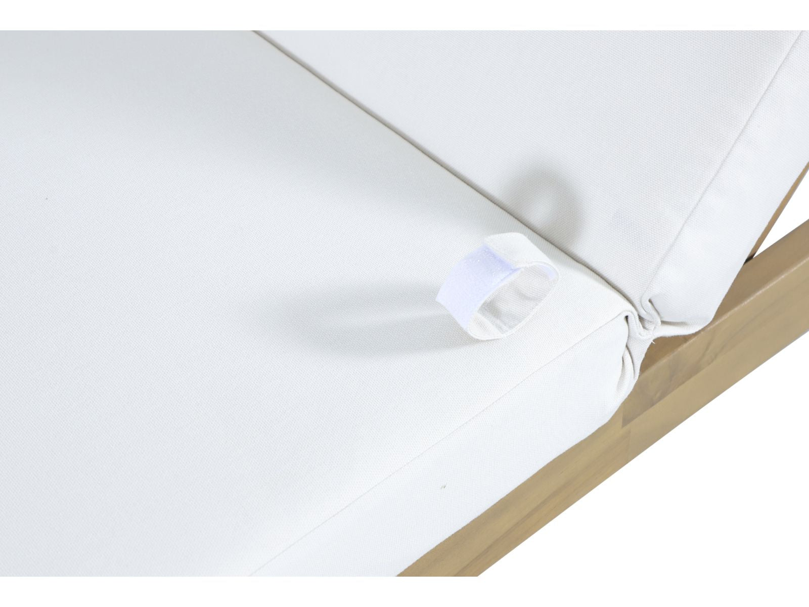 אלואיז - מיטת שיזוף