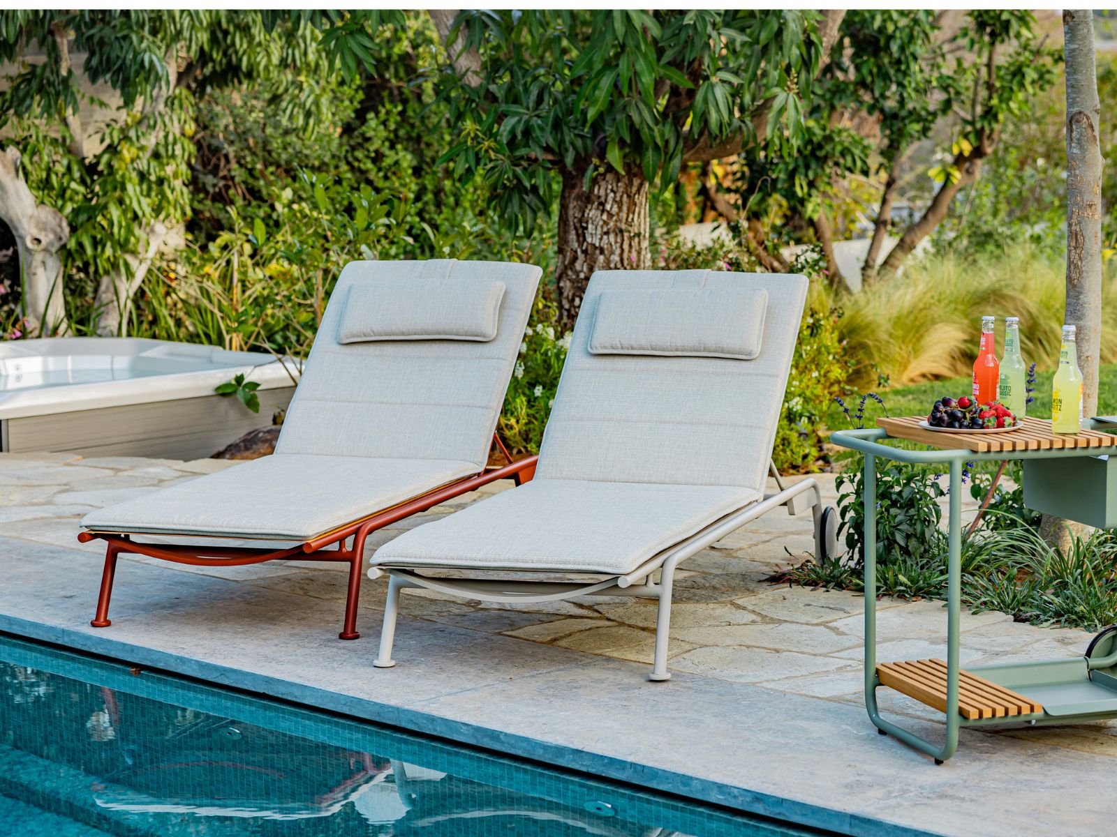 SUNSET - מיטת שיזוף